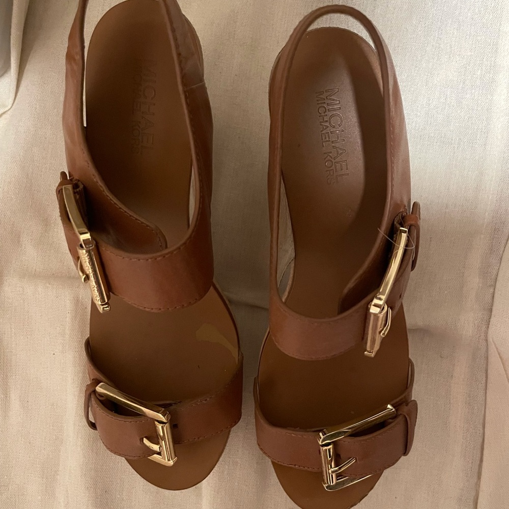 Well loved MK wedge sandals w/ lots of life left.